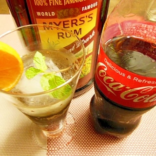 【コカ･コーラ】とみかんとラムの柑橘風味カクテル♪